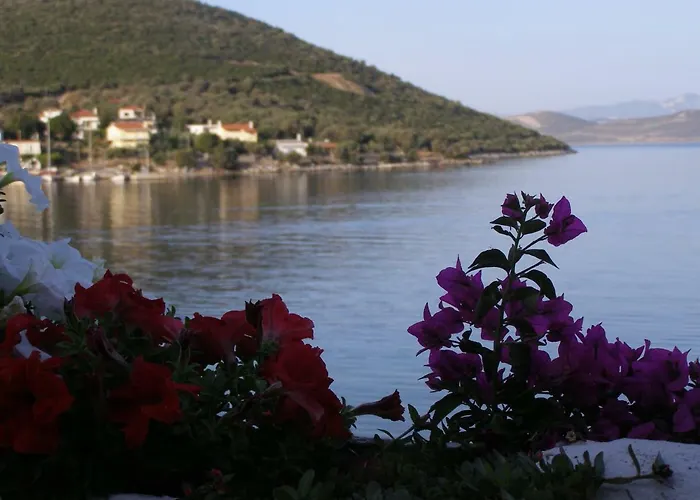 Meli-ios Country house